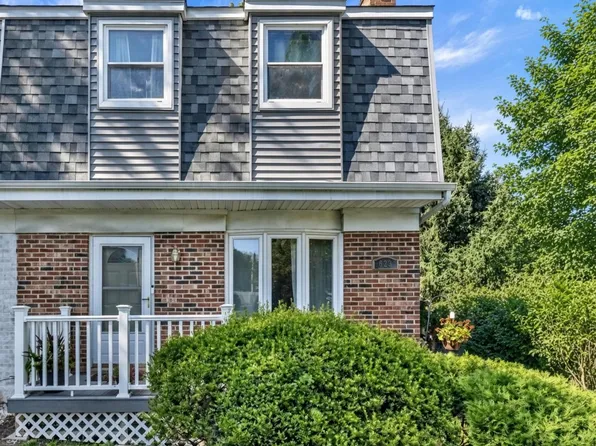 623 Holly Dr, Stowe, PA 19464