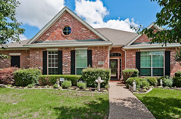 2nd image of 429 Sunrise Dr