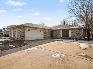 2316 Busch Dr, Arlington, TX 76014