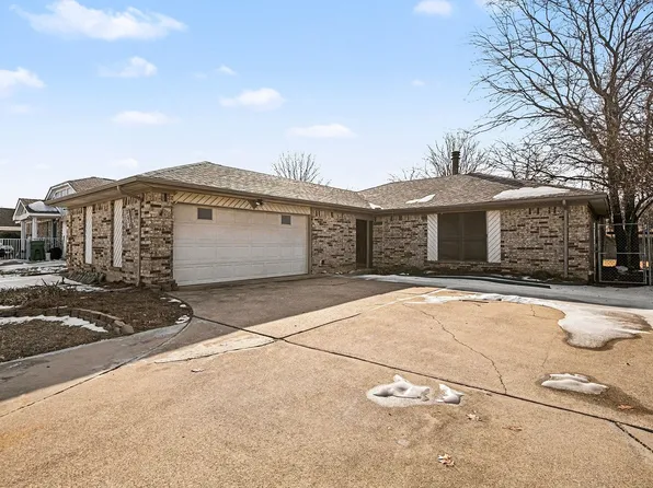 2316 Busch Dr, Arlington, TX 76014