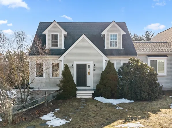 1 Emma Ln #B, Wareham, MA 02571