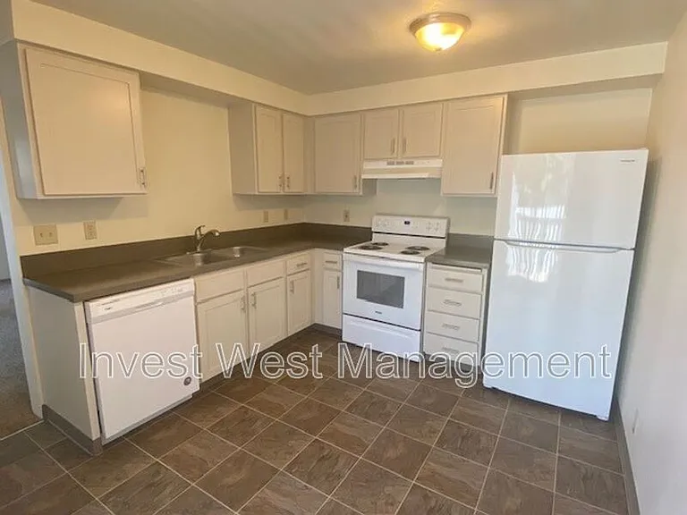1861 Kingsley Rd #78 — Photo 1