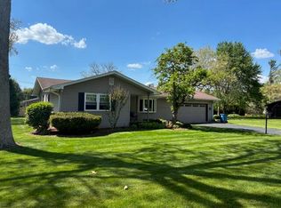 546 Gardenia St SE, Demotte, IN 46310