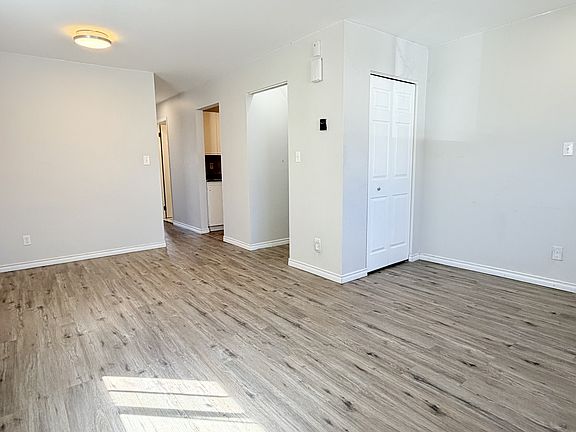 4th image of 423 Bruce Ave Unit 4