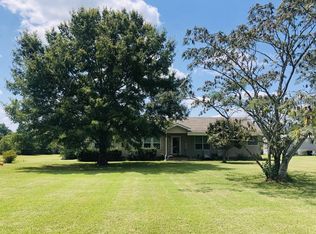53 Old Creek Rd, Picayune, MS 39466