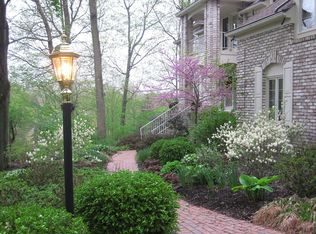 466 Delegate Dr, Columbus, OH 43235