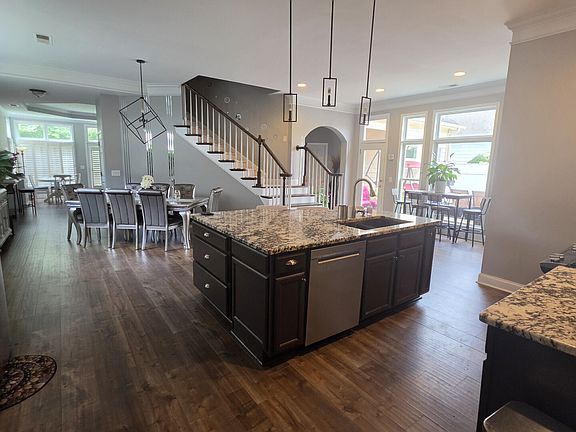 3rd image of 9602 Coastal Pointe Dr