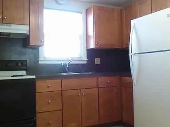 80 Palmer St APT 4, Quincy, MA 02169
