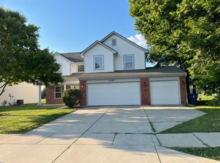 10046 Weeping Cherry Dr, Fishers, IN 46038