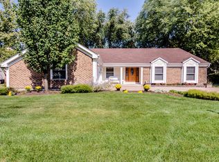 1127 Kings Point Ct, Naperville, IL 60563