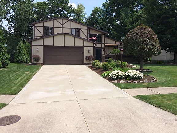 2nd image of 19251 Blue Point Dr