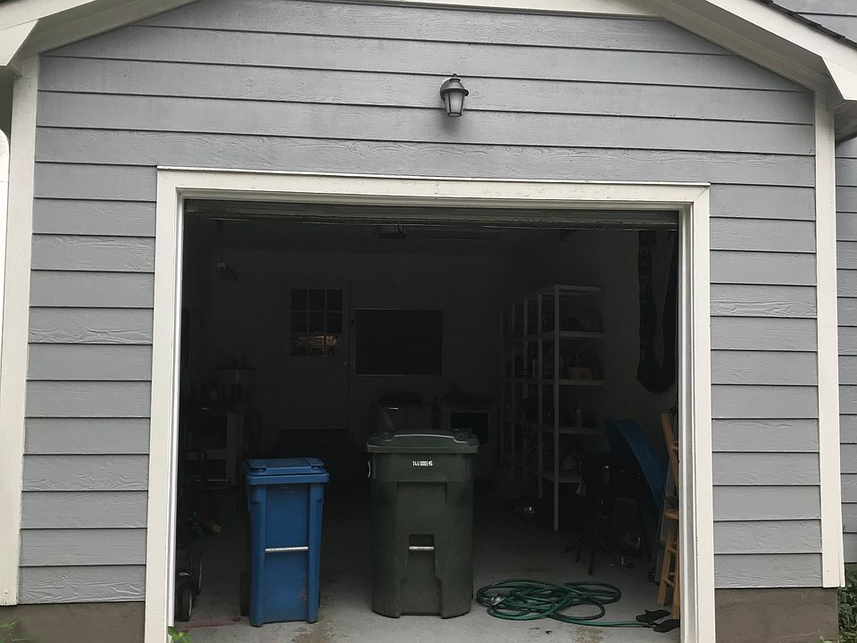 1st image of 528 Crooked Creek Ct