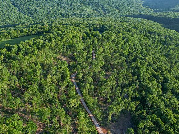 2nd image of 1 Chimney Field Rd