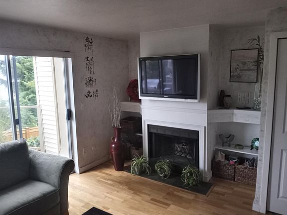 2nd image of 4123 178th Ln SE APT 4