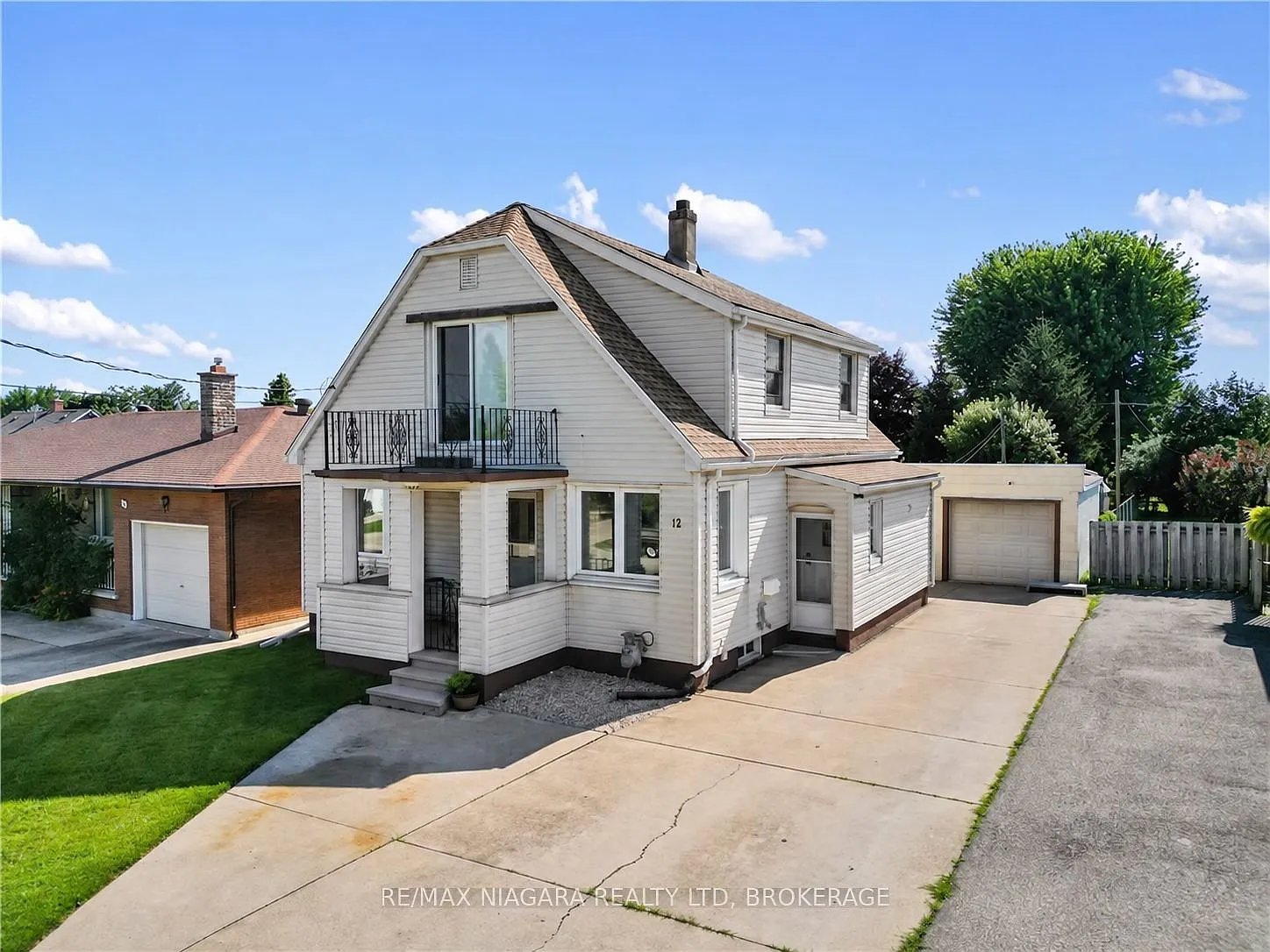 2 bed, $1,800 — Photo 1