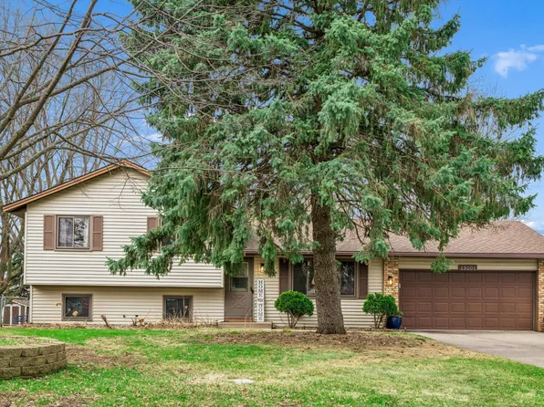 15001 Charleston Ave, Rosemount, MN 55068