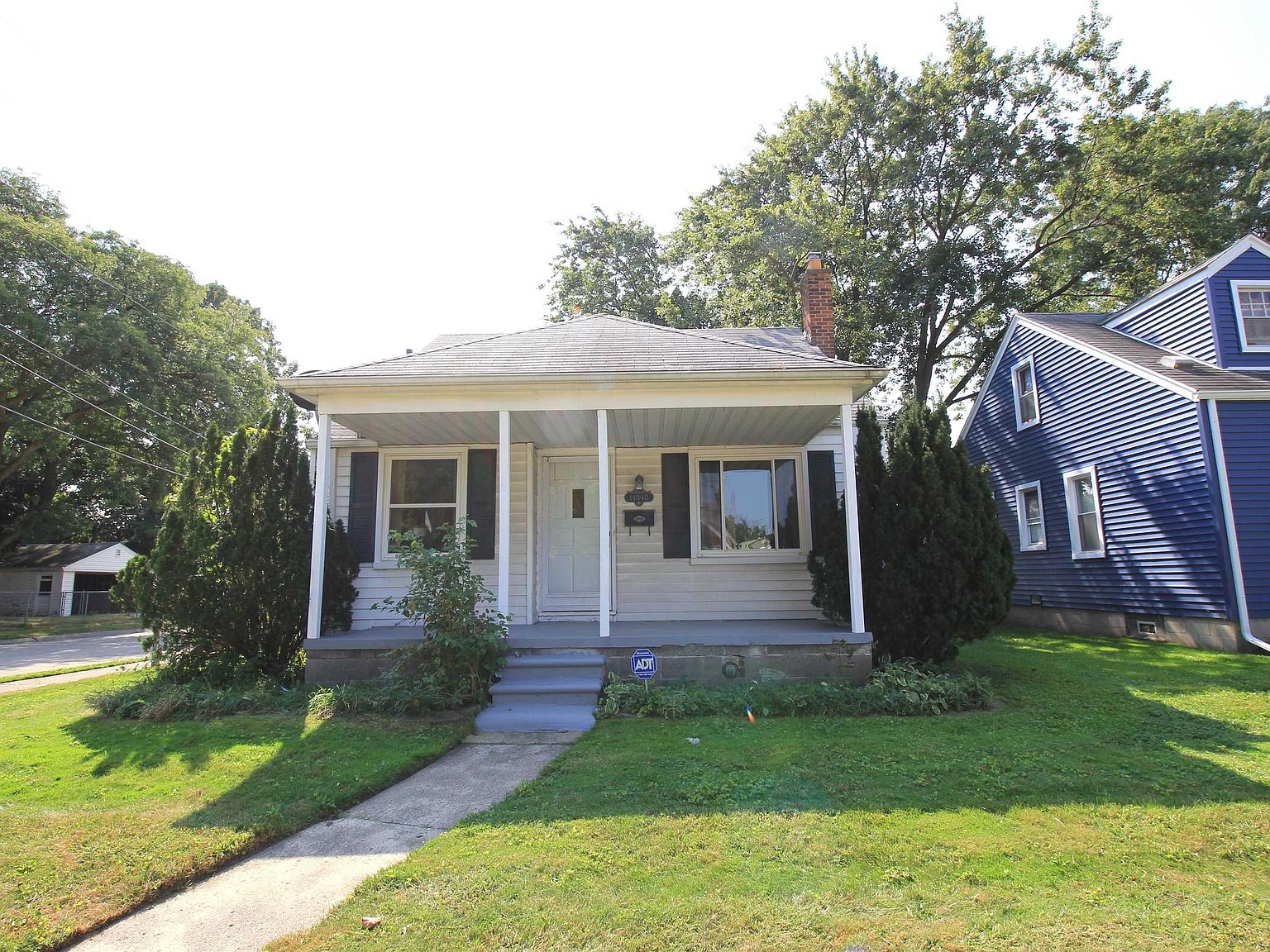 ♡FBHL♡ 14840 Marquette Rd, Lakeside, MI 49128 | MLS #25023246 | Zillow