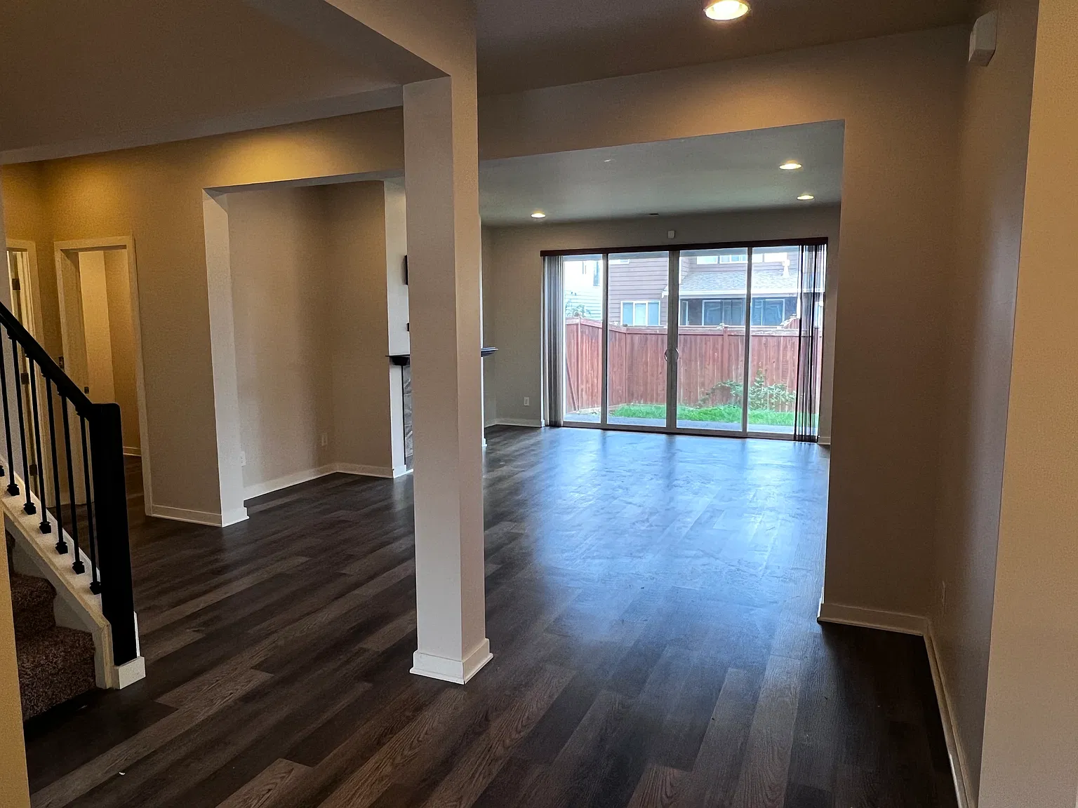 5 bed, 3.5 bath, 3113 sqft, $3,495 — Photo 3
