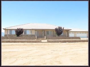 7375 Smoketree Rd, Phelan, CA 92371 | Zillow