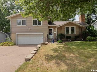4116 Washington St, Davenport, IA 52806