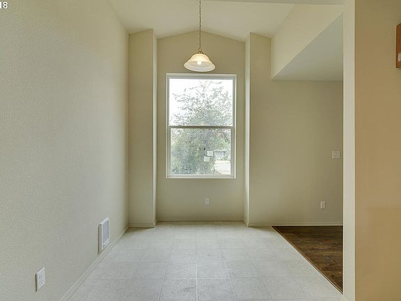 2nd image of 14008 NE 89th Cir