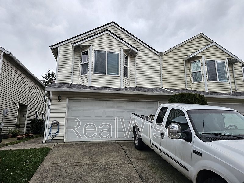 1st image of 3109 NE 118th Ave