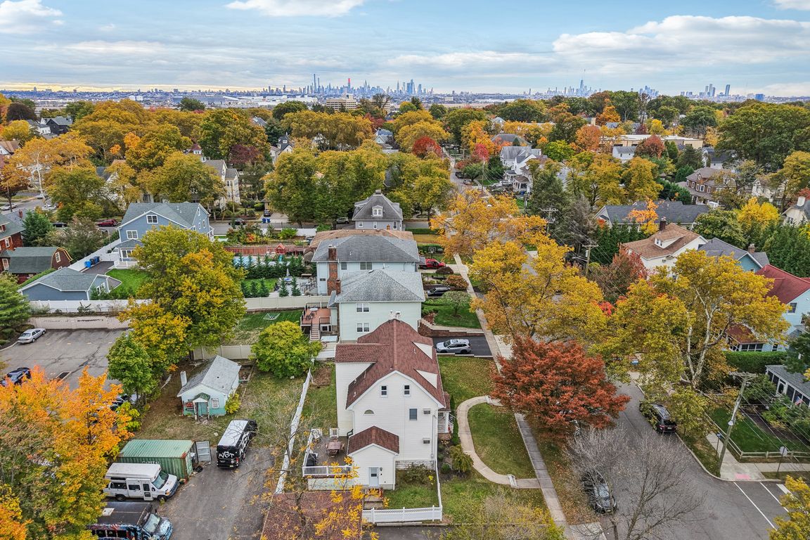 next background image