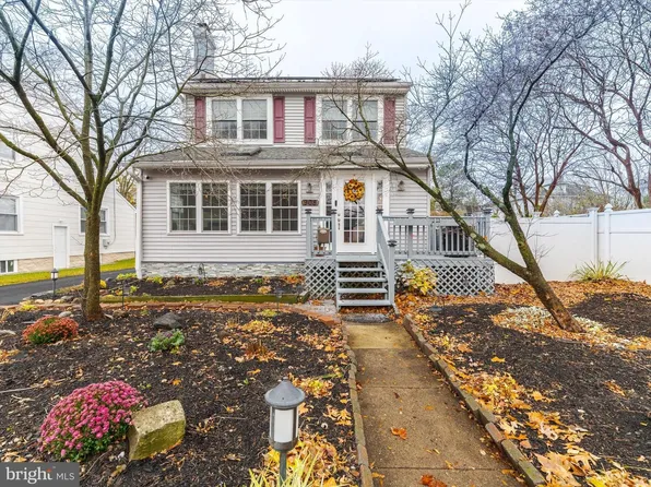 908 Amosland Rd, Prospect Park, PA 19076