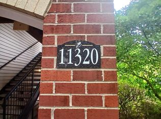 11320 Aristotle Dr APT 108, Fairfax, VA 22030