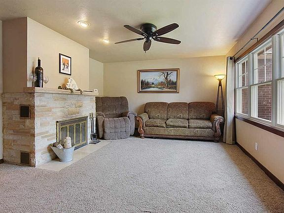 2nd image of 1020 Hickory Hill Dr