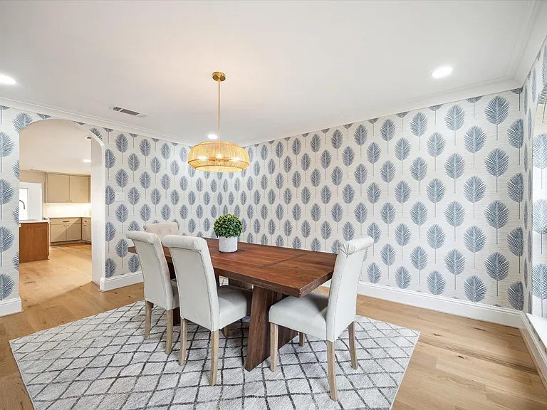 7715 Twin Hills Dr — Photo 15