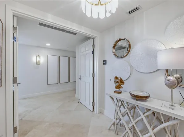 275 Indies WAY #605, NAPLES, FL 34110