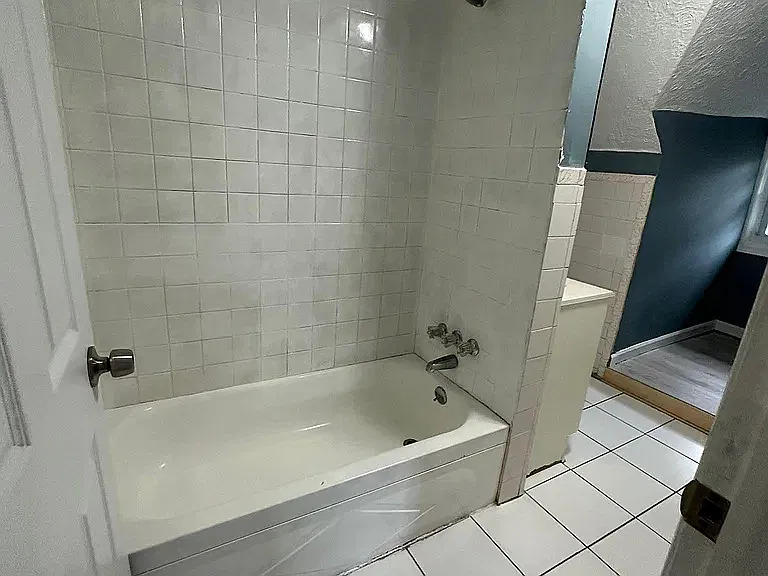 1 bed, $2,200 — Photo 3
