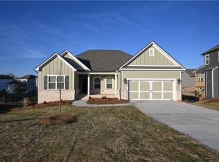 171 Alderman Ln, Winder, GA 30680