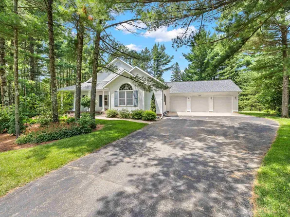 3124 Feltz Ave, Stevens Point, WI 54481