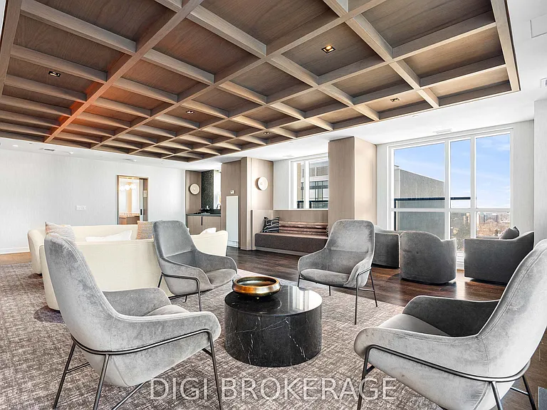 560 Rideau St #1201 — Photo 32