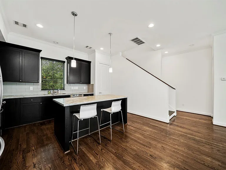 22 Hermann Park Ct — Photo 8