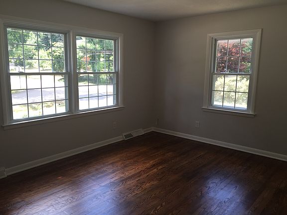 2nd image of 3777 Butterfield Dr