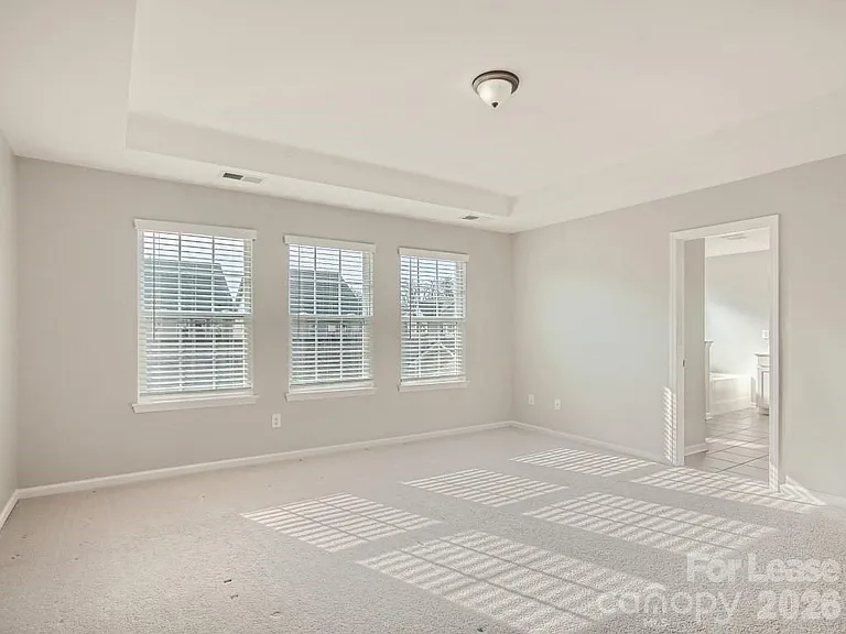 8123 Cornhill Ave — Photo 15
