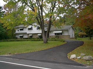 3778 Brainard Rd, Woodmere, OH 44122