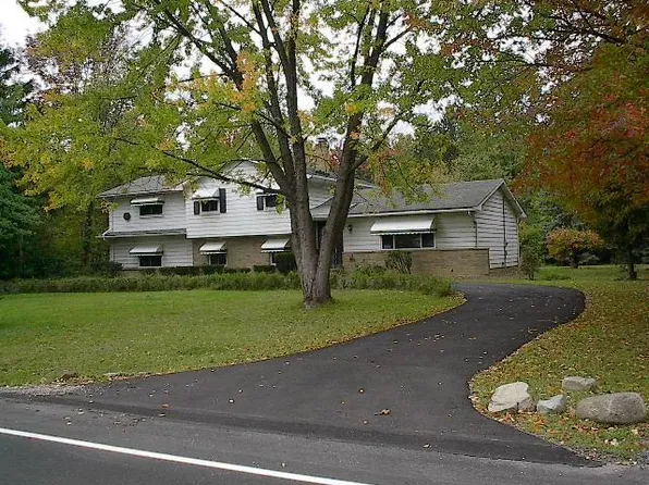 3778 Brainard Rd, Woodmere, OH 44122