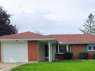 406 Brownstone Dr, Englewood, OH