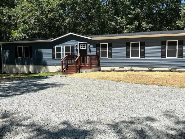 4628 Bradley Farm Rd N, Tappahannock, VA 22560