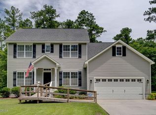 1784 E Wilmington St, Burgaw, NC 28425