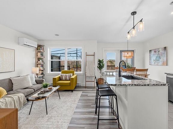 2nd image of 125 Lier Rdg