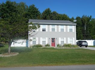 124 Briarwood Dr, Bangor, ME 04401