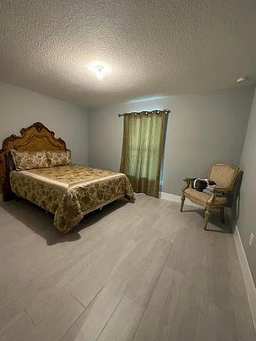 4 bed, 2011 sqft, $4,300 — Photo 4