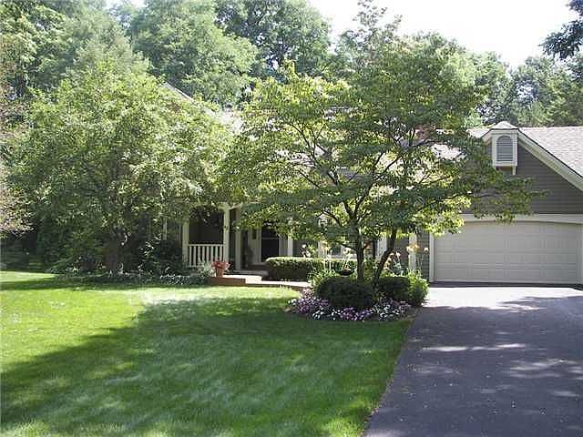 1st image of 42 Bending Oak Dr