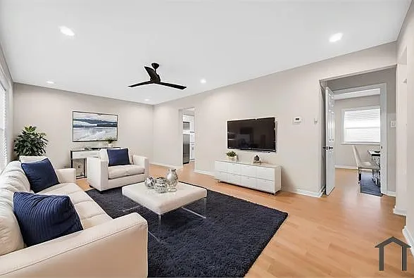 11701 S Campbell Ave — Photo 1