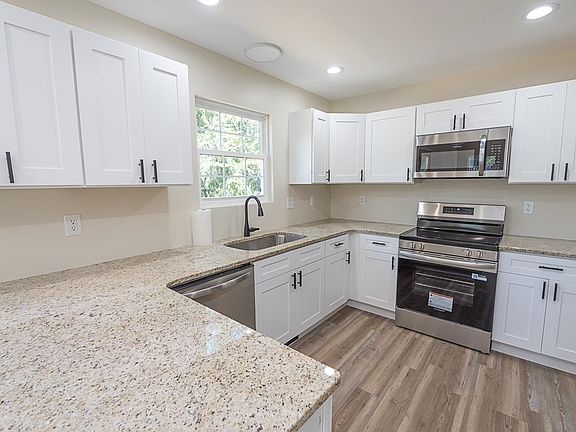 3rd image of 82 Private Drive 220